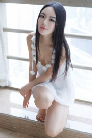 女学生在按摩室hd高清